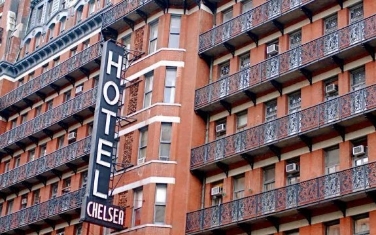gercek-bir-rocknroll-efsanesi-chelsea-hotel