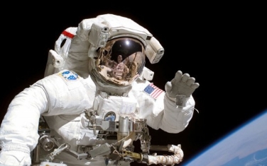 uzay-ve-astronot-meraklilarina-fight-for-space