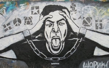 ukraynali-banksyden-sok-eden-graffitiler