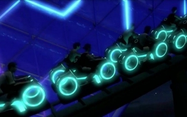 tron-temali-roller-coaster