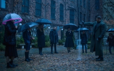 yeni-super-kahraman-dizisi-the-umbrella-academyden-ilk-teaser-geldi
