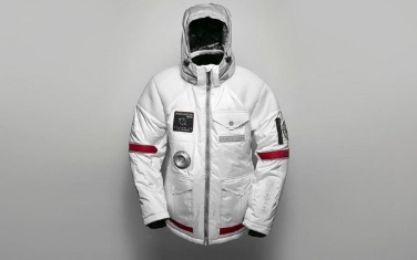 astronot-ceketi-isteyen